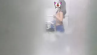A gata esbelta Mia F ...