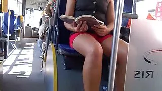 Morena magra falante ...