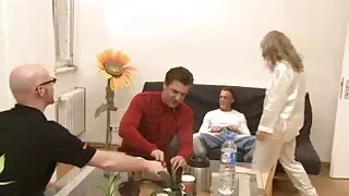 Duas putas sedutoras ...