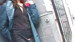 Pequena loira Kiara  ...