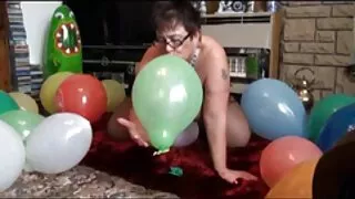 Loira puta apetitosa ...